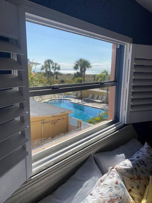 Beachfront Condo On Quiet Treasure Island- 1 Bed St. Pete Beach Esterno foto