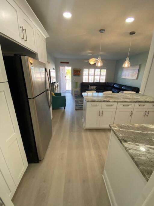 Beachfront Condo On Quiet Treasure Island- 1 Bed St. Pete Beach Esterno foto