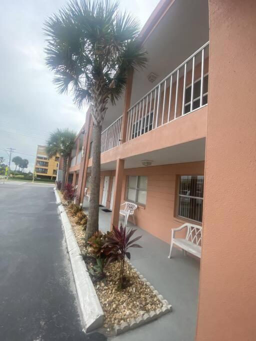 Beachfront Condo On Quiet Treasure Island- 1 Bed St. Pete Beach Esterno foto