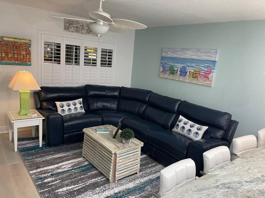 Beachfront Condo On Quiet Treasure Island- 1 Bed St. Pete Beach Esterno foto